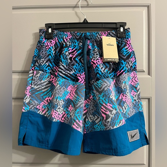 NWT Nike men’s swim shorts - Picture 1 of 4